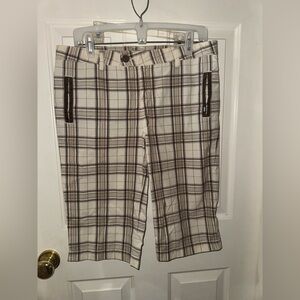 Vans Women’s Plaid Shorts in Brown and White Chino 9